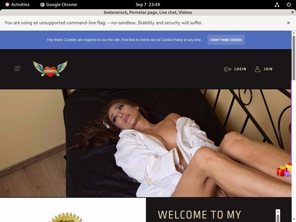 [Image: Onliveloverock.jpg]